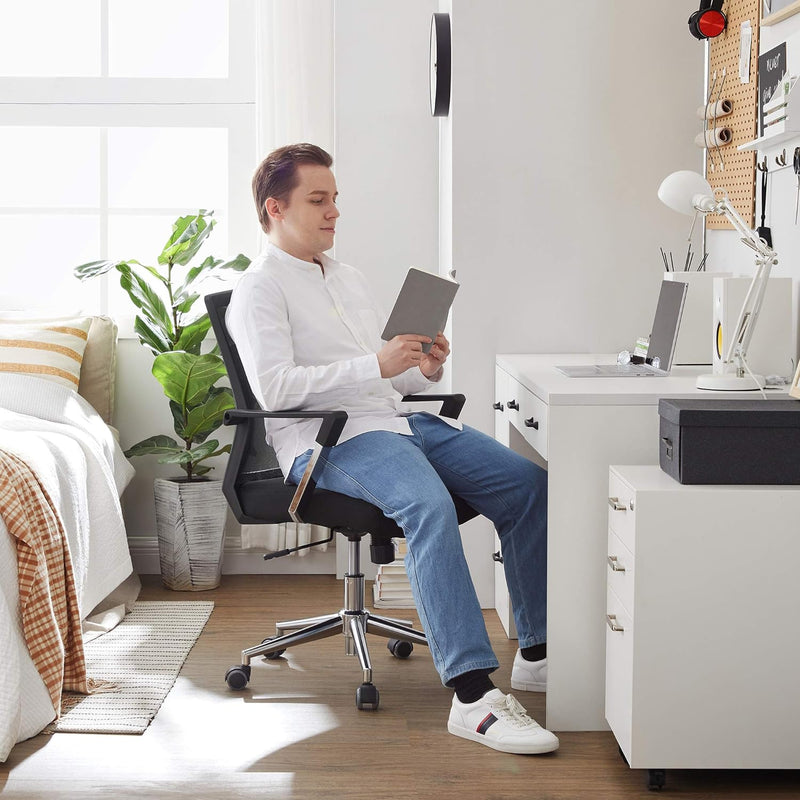 SONGMICS Bürostuhl mit Netzrückenlehne Chefsessel Bürodrehstuhl Drehstuhl höhenverstellbar Wippfunkt