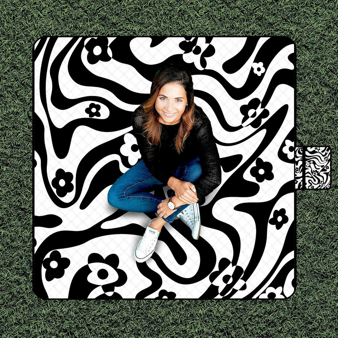 Picknickdecke 200x200 cm, Spiralmuster | Wasserdicht, Sandfrei, 3-lagiges Polyester, Faltbar & Wasch