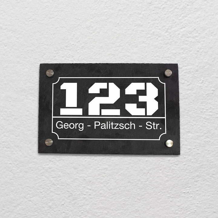 wandmotiv24 Personalisierte Hausnummer Hausnummernschild aus Naturstein Schiefer, auf Schiefertafel,