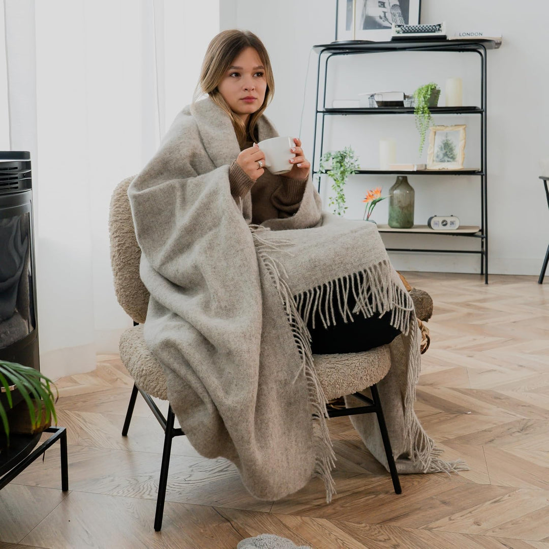 LYHome Lammwolldecke 100% Schurwolle, Warm Kuscheldecke 140 x 200 cm | Winterdecke, Couchdecke, Sofa