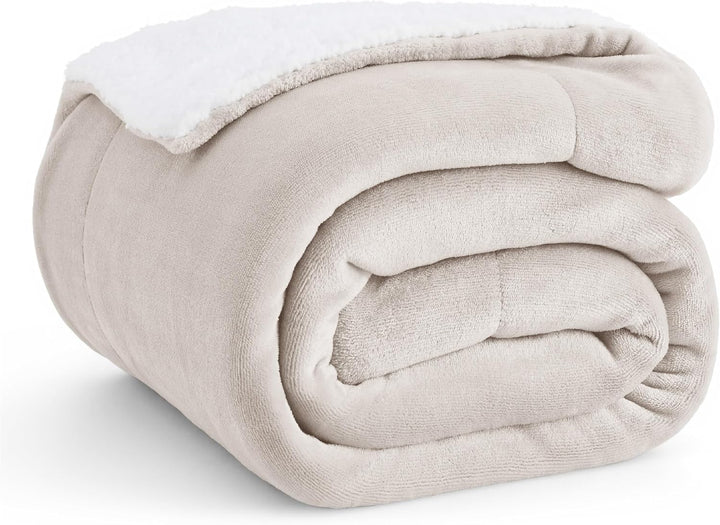 BEDSURE Kuscheldecke Flauschig Beige Sofaüberwurf Decke Sofa Klein als Couchdecke Überwurf und Wohnz