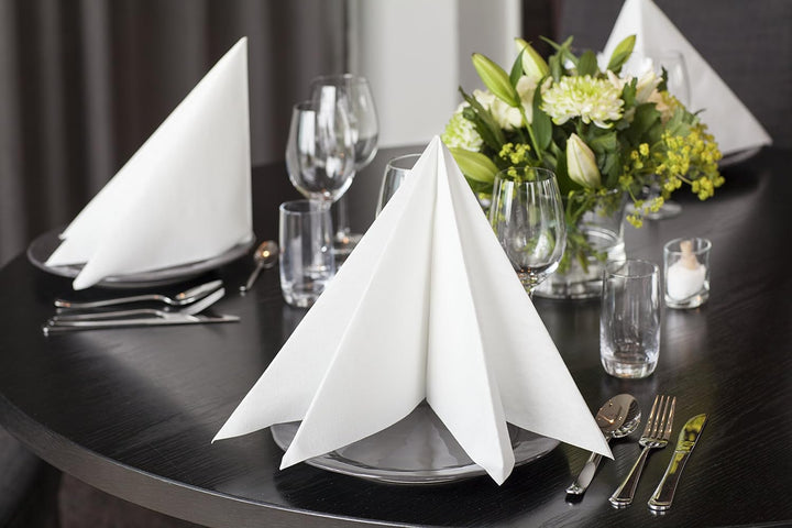 Tork 478874 Linstyle Premium Dinnerservietten Biscuit / Servietten stoffähnlich / Saugfähig / 1-lagi