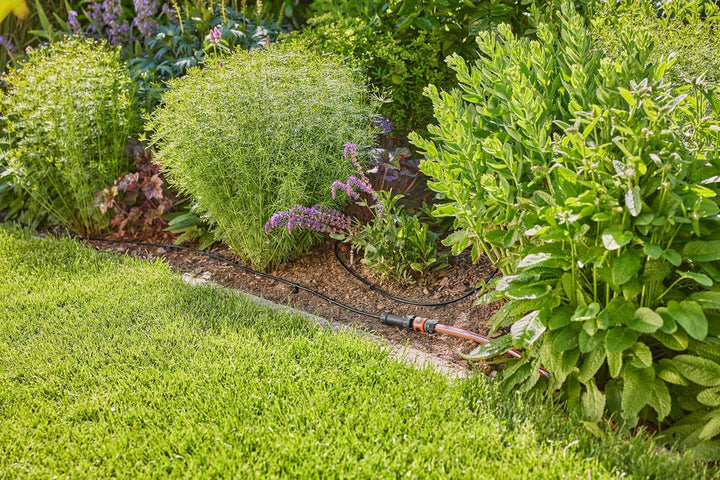 Gardena Start Set Pflanzreihen S: Micro-Drip-Gartenbewässerungssystem zur schonenden, wassersparende