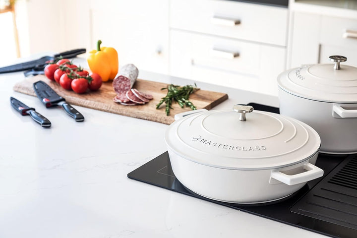 MasterClass Flache Auflaufform mit Deckel 4L/28 cm, leichter Aluminiumguss, induktions- und backofen