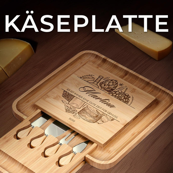 Maverton Käsebrett Servierplatte mit Gravur + 4er Käsemesser Set - aus Holz - 34x34cm - Geschenke fü