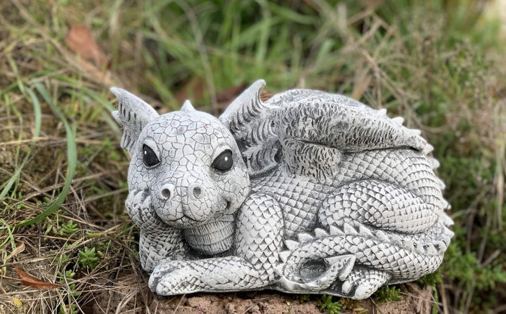 Stone and Style Steinfigur Drache Rudolfo frostfest wetterfest Gartenfigur