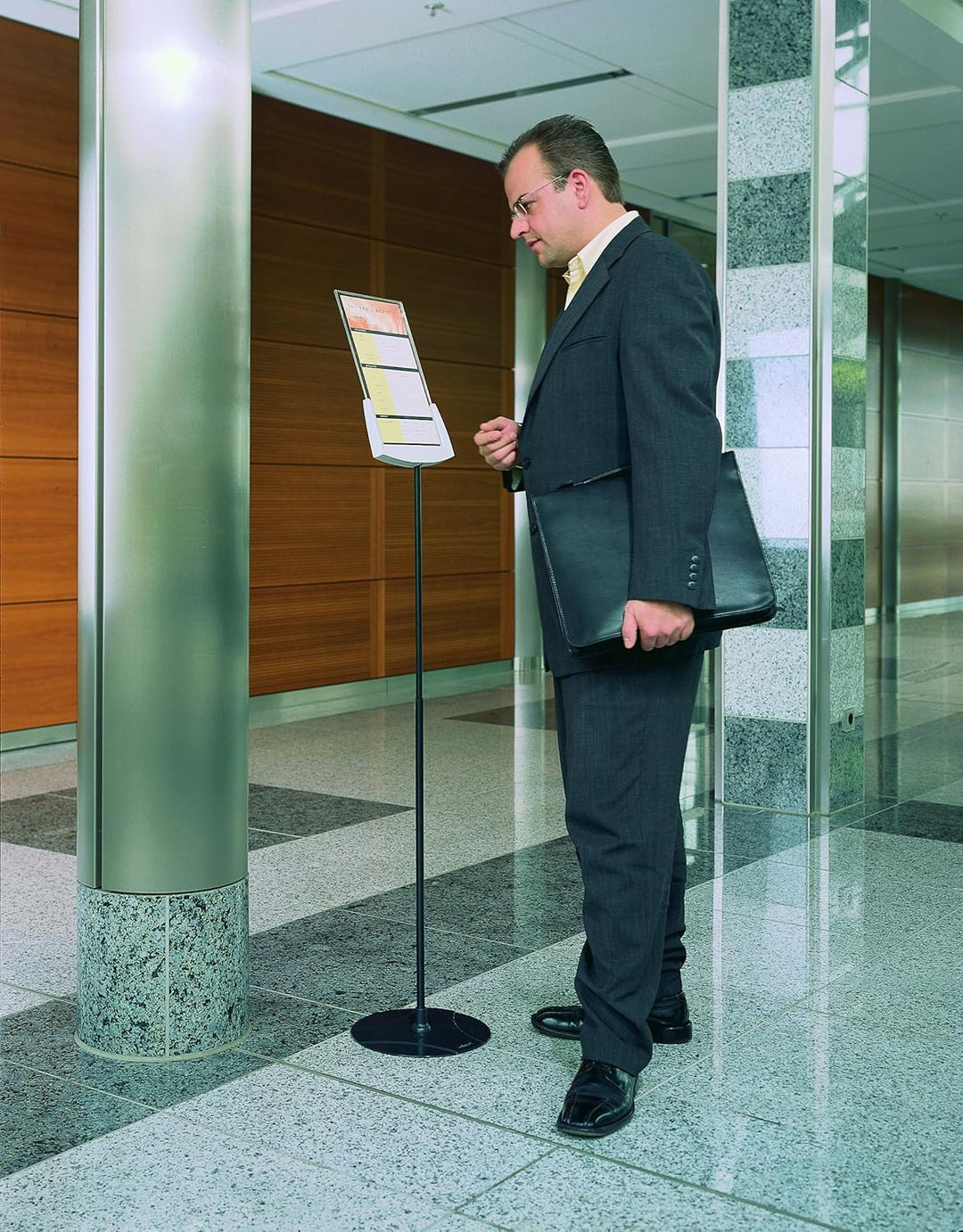 Durable Infoständer mit Acryl-Sichttafel A4, höhenverstellbar, anthrazit/grau, 558957 Bodenschild, B