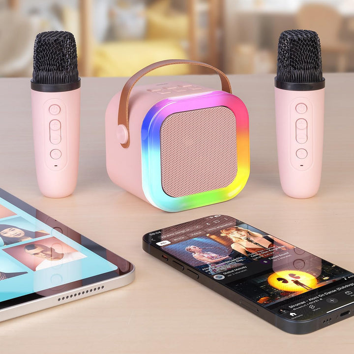 auvisio Karaoke Anlage: Karaoke-Maschine mit 2 Mikrofonen, RGB-LEDs, Bluetooth, USB, microSD (Karaok