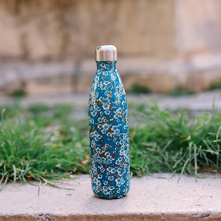 QWETCH - Isothermische Originals Flasche - Flowers Blau 750ml - Nomadische Edelstahlflasche - 24h Ka