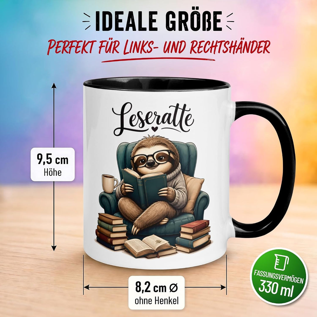 Faultier Tasse | Faultier mit Buch im Sessel | Lustiger Geschenk Becher für Leseratten und Bücherwur
