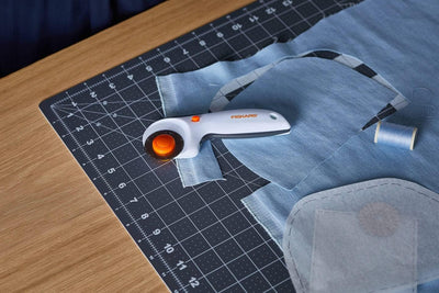 Fiskars A2 Schneidematte, 45 cm x 60 cm, Schnittfest, 1003895 A2: 45 x 60 cm Single, A2: 45 x 60 cm
