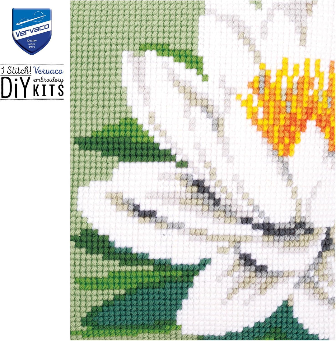 Vervaco Kreuzstichkissen weisse Lotus Blume Kreuzstickpackung vorgedruckt, Stramin, 40 x 40 x 0,3 cm