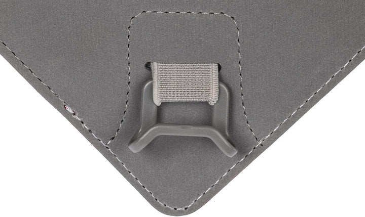 RIVACASE Kunstledertasche für Tablets bis 10.1“ - Universelle Hülle mit neuartigen Montagesystem und