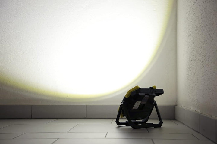 Kerbl 345608 Mobiler LED-Akkustrahler, WorkFire Pro 30W, 930 g