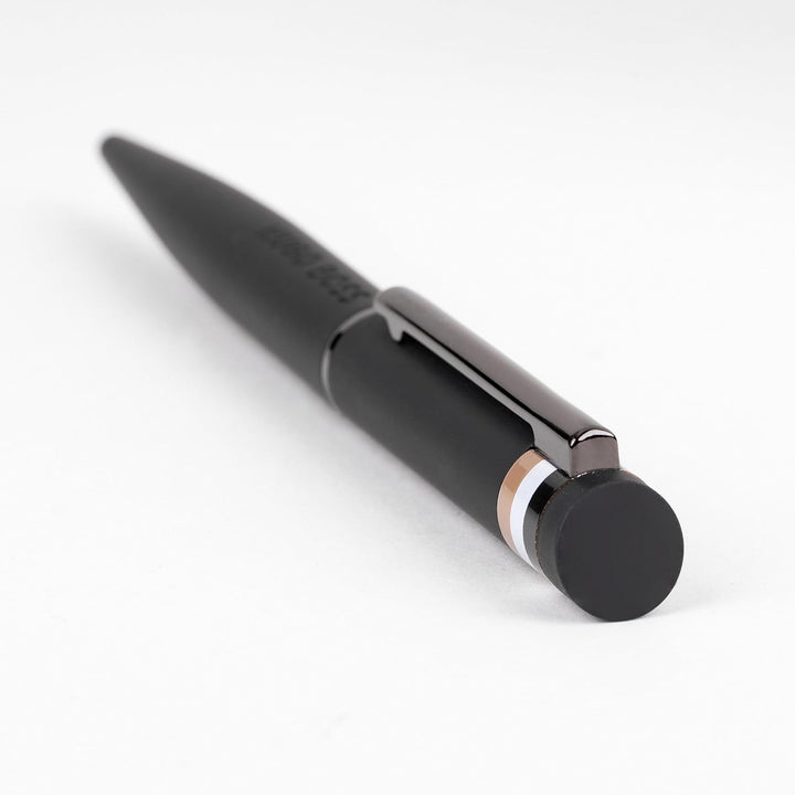 Hugo Boss Loop Iconic Kugelschreiber aus Messing und Gummi in der Farbe Schwarz, Länge: 14,6cm, Mine