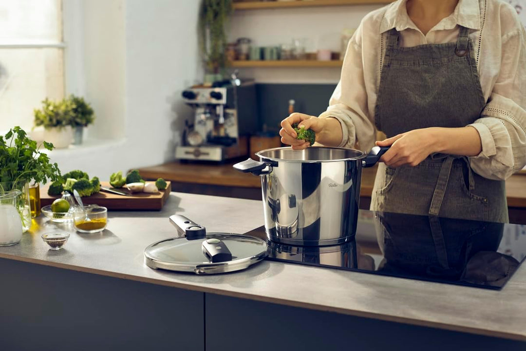 Fissler Vitaquick® Elemental Schnellkochtopf 6,0 L (Ø 22 cm) salbeigrün – Made in Germany, bis zu 70