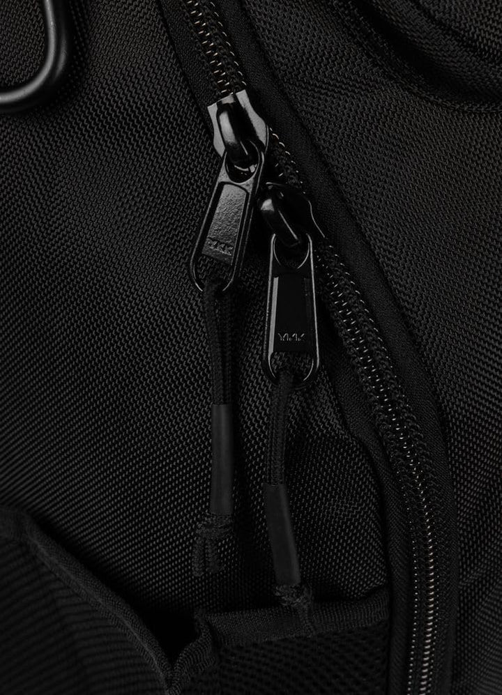Pitbull Sportrucksack Rucksack Backpack für Herren Pit Bull West Coast Airway Hilltop II Schwarz Wei