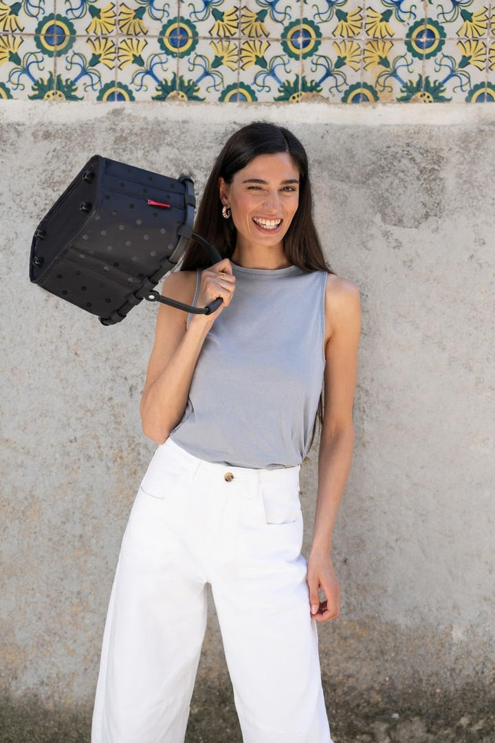 reisenthel carrybag XS Glossy dots Black – Kleiner Stabiler Korb im XS Format Kleiner Variante der E