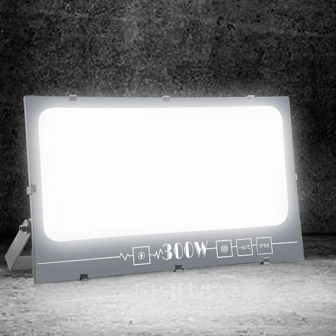 loyal LED Strahler Aussen Fluter: 600W Aussen Superhell Scheinwerfer 6000K Kaltweiss 60000LM - IP66