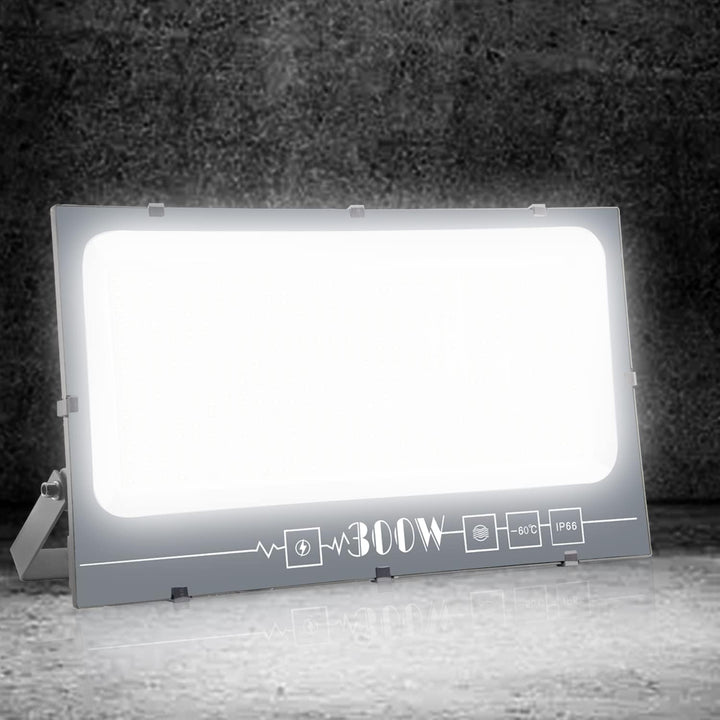 loyal LED Strahler Aussen Fluter: 600W Aussen Superhell Scheinwerfer 6000K Kaltweiss 60000LM - IP66