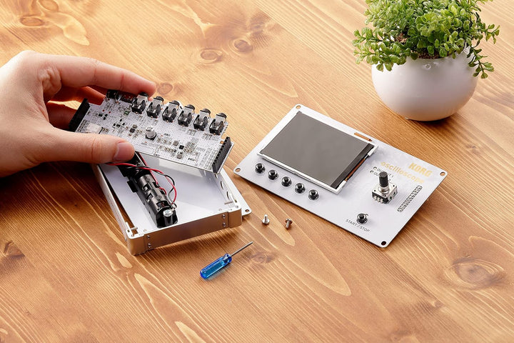 Korg Nu:Tekt NTS-2 Oszilloskop Synthesizer Kit