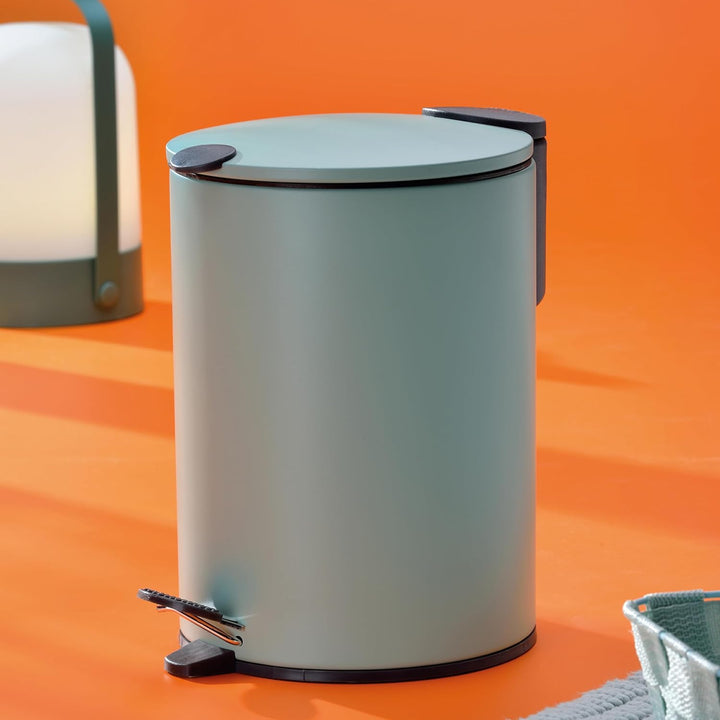 kela Kosmetikeimer Mats, 5 L, Ø 20,5 cm, Metall, hellgrau, Silent-Close, herausnehmbarer Inneneimer