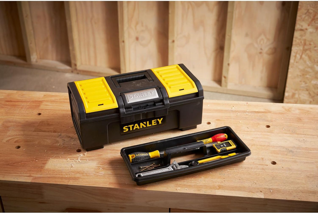 Stanley Werkzeugbox / Werkzeugkoffer Basic 1-79-216 (16", 39x22x16cm, Koffer mit Schnellverschluss u