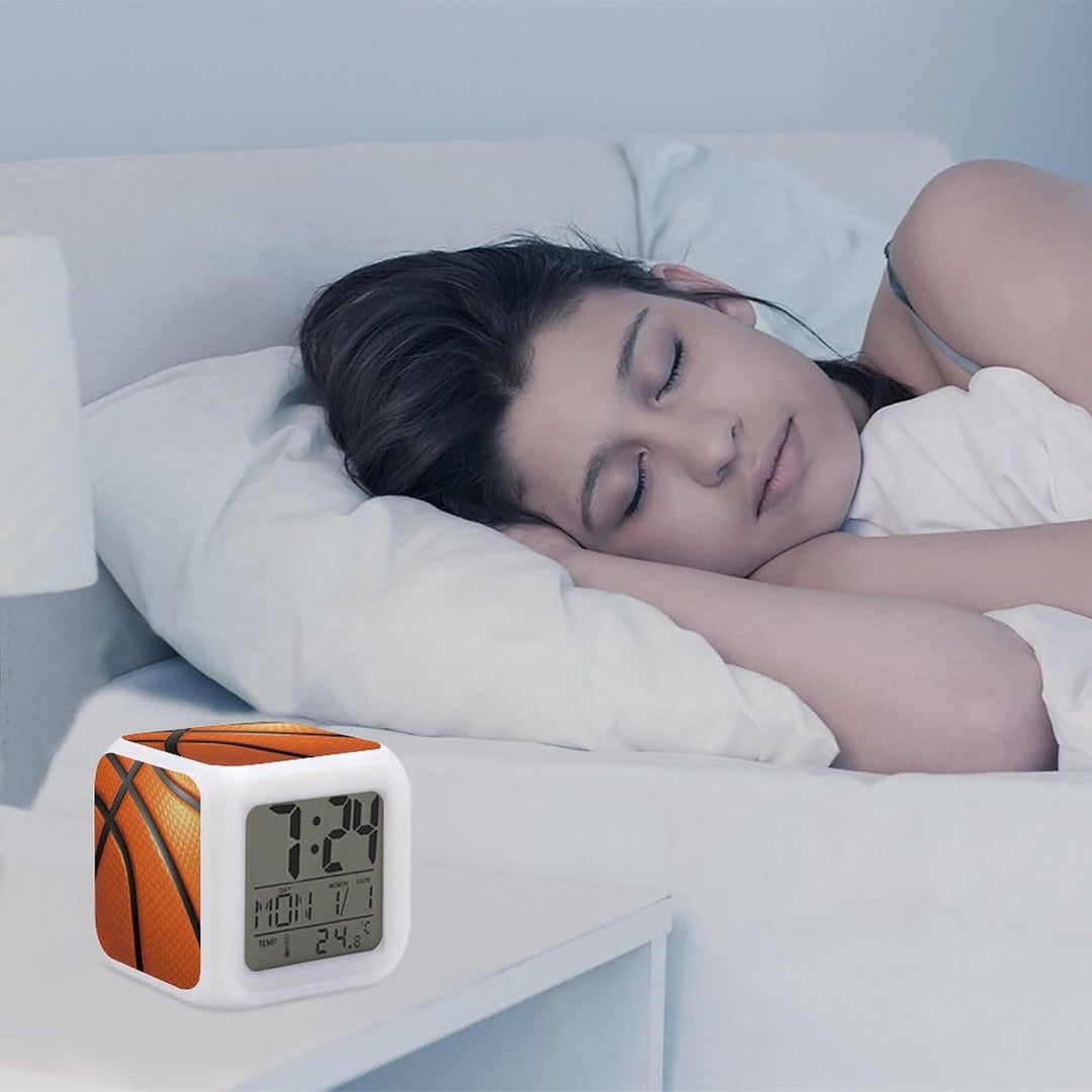 AnkasAsasd Basketball-Wecker für Kinder, LED-Digital-Schlafzimmerwecker, einfache Einstellung, Würfe