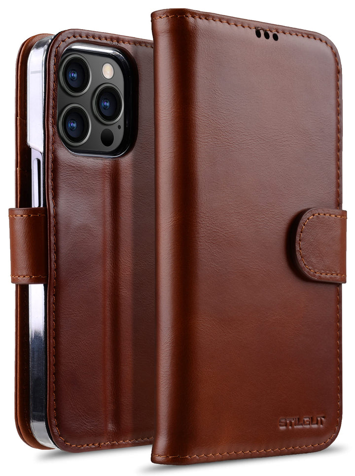 STILGUT Talis kompatibel mit iPhone 13 Pro Max (6.7“) Hülle mit Kartenfach aus Leder, Flip Cover, Wa