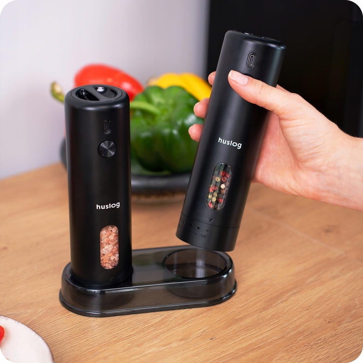 Elektrische Salz- und Pfeffermühle 2er Set – USB-C wiederaufladbar mit LED, Ständer & Reinigungsbürs