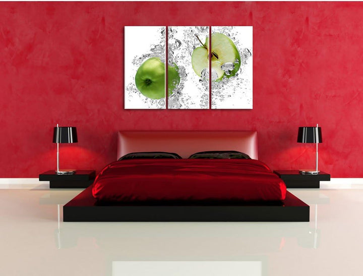 Pixxprint saftig grüne Äpfel im Wasser als Leinwandbild/Grösse: 3 Teilig (120x80 cm) cm/Wandbild/Kun