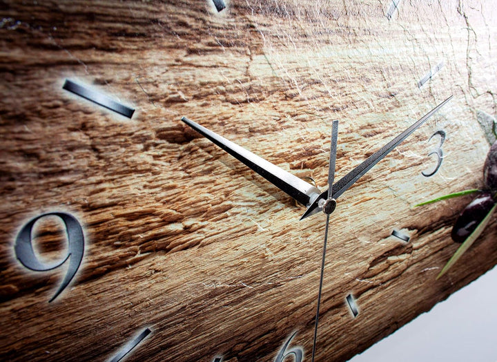 Kreative Feder Designer-WANDUHR Olive aus Stein mit Zeigern aus gebürstetem Aluminium - Designeruhr