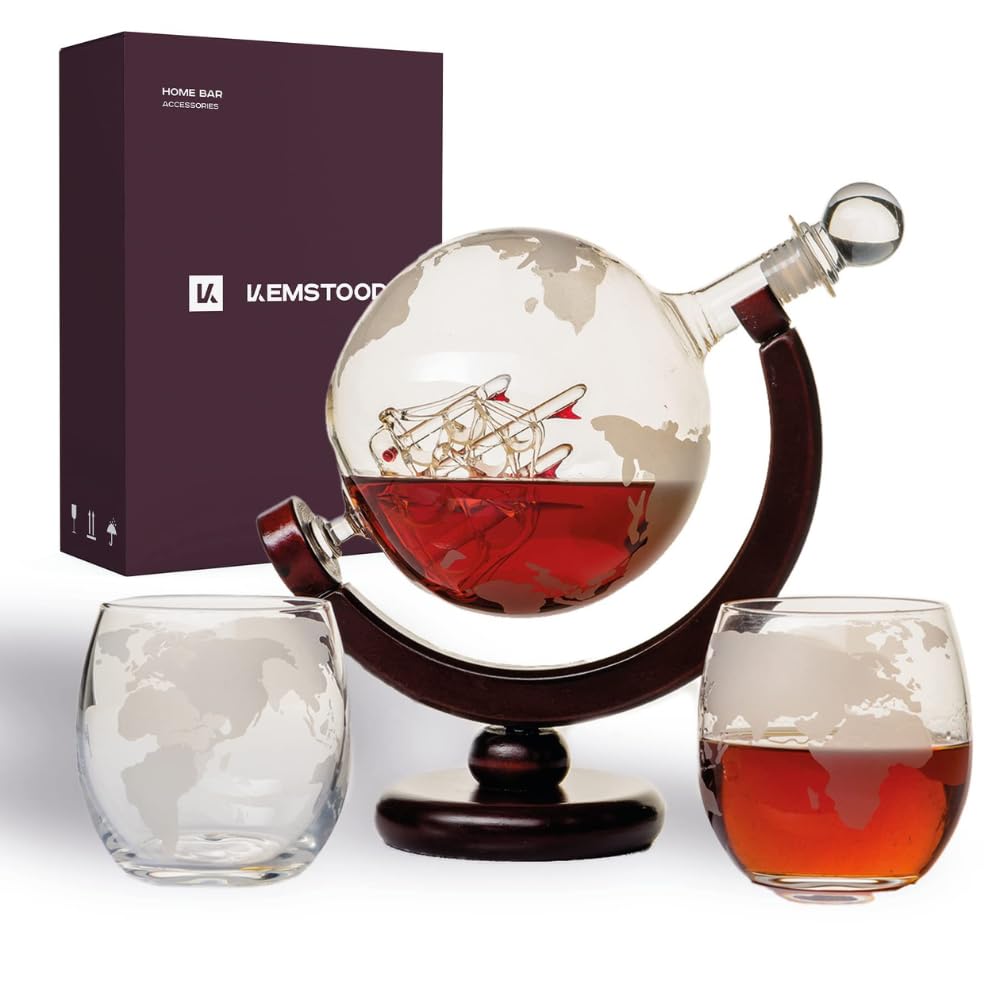 Kemstood Whisky Karaffe Globus Set (850 ml) - Edler Whiskey Decanter mit Gläser, Holzständer und ein