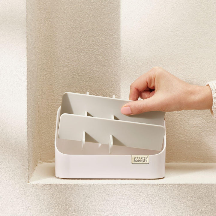 Joseph Joseph Tiered Beauty Make Up Kosmetik-Organizer mit Trennwänden Aufbewahrungsbox für Schlafzi