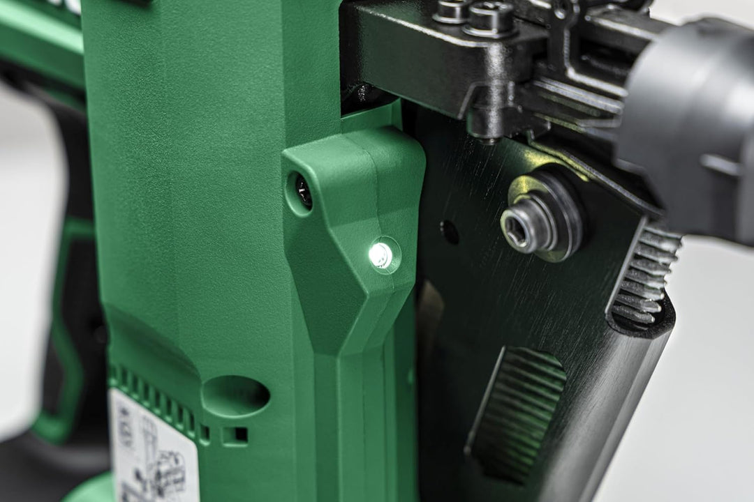 HiKOKI Akku-Streifennagler 34° - 18 V, 50-90 mm Nägel - Leistungsstark, LED-Licht, Brushless Motor,