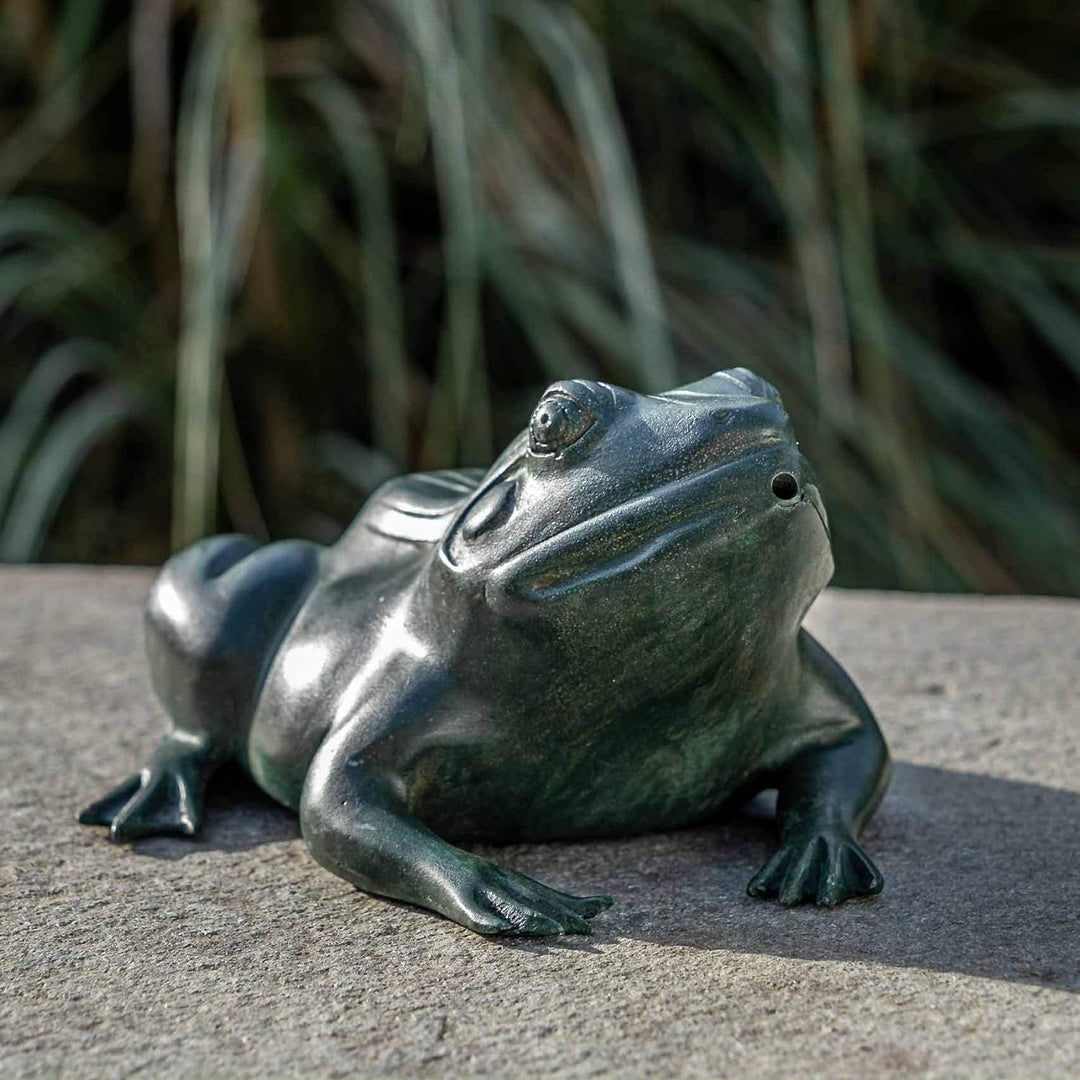 IDYL Bronze-Skulptur Grüner Frosch | 9x17x20 cm | Tierfigur aus Bronze handgefertigt | Gartenskulptu