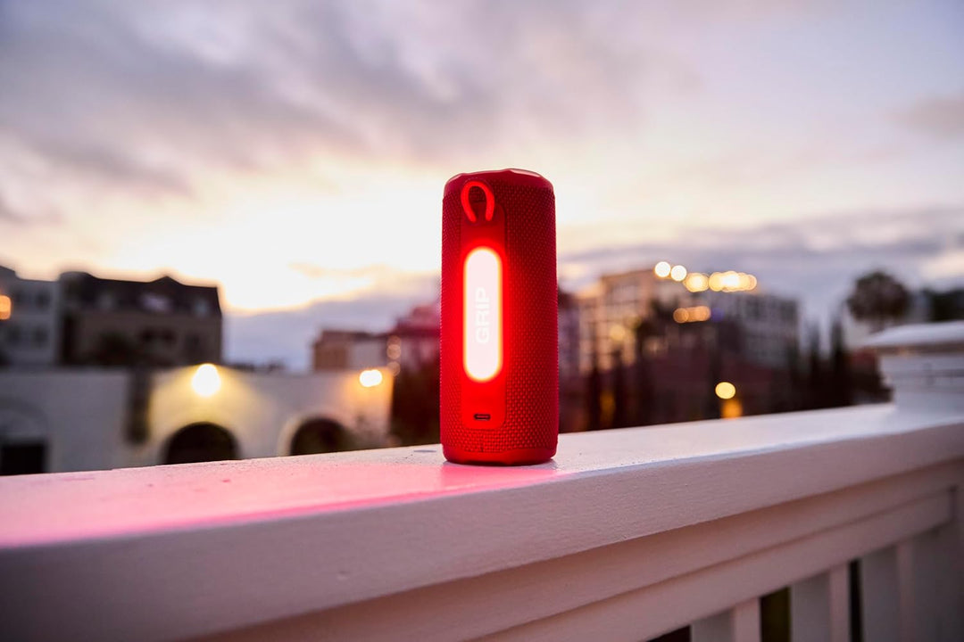 JBL Grip Kompakter Bluetooth Lautsprecher, JBL Pro Sound mit AI Sound Boost, IP68 Wasser- und Staubd