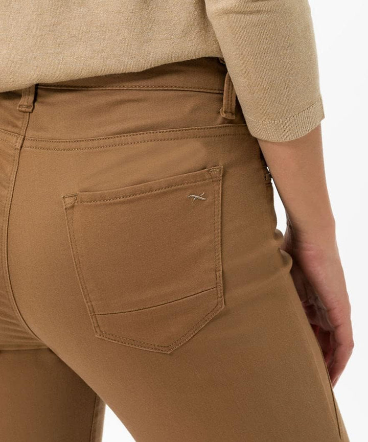 BRAX Feel Good Style Shakira Walnut 44