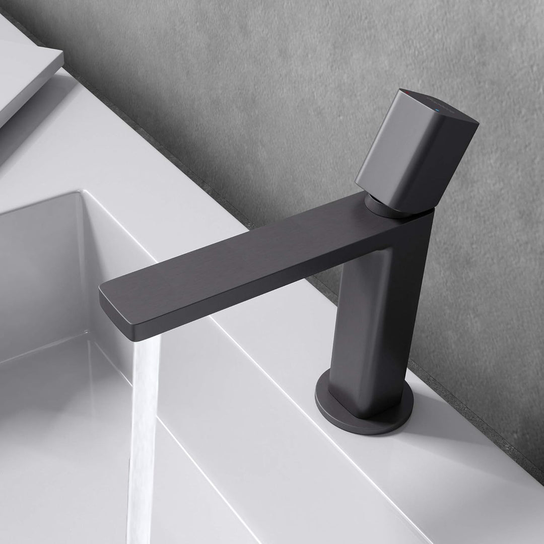 Mai & Mai Wasserhahn Bad Waschtischarmatur eckiges Design Badarmatur Schwarz matt Chrom 19,6cm hoch