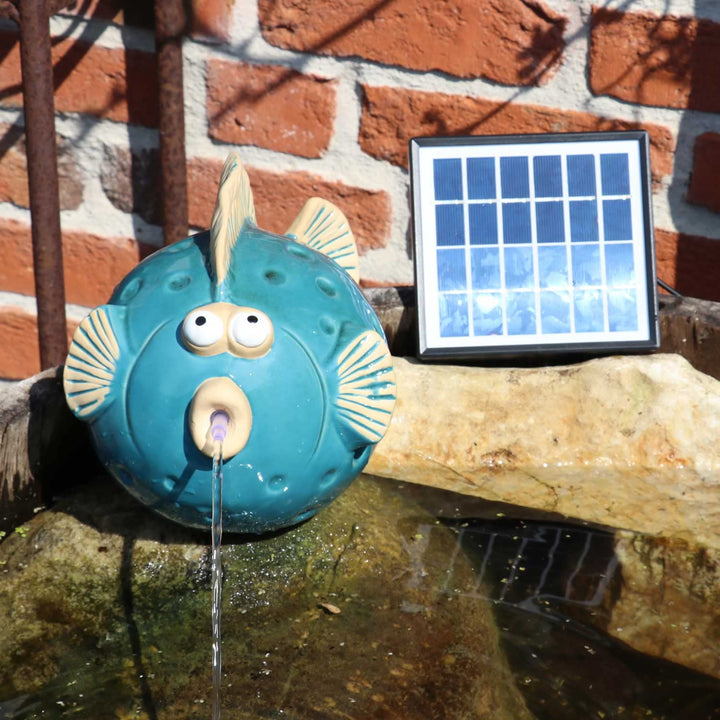 Storm's Gartenzaubereien Wasserspeier Fisch mit Solarpumpe blau aus Keramik für Miniteich oder Weinf