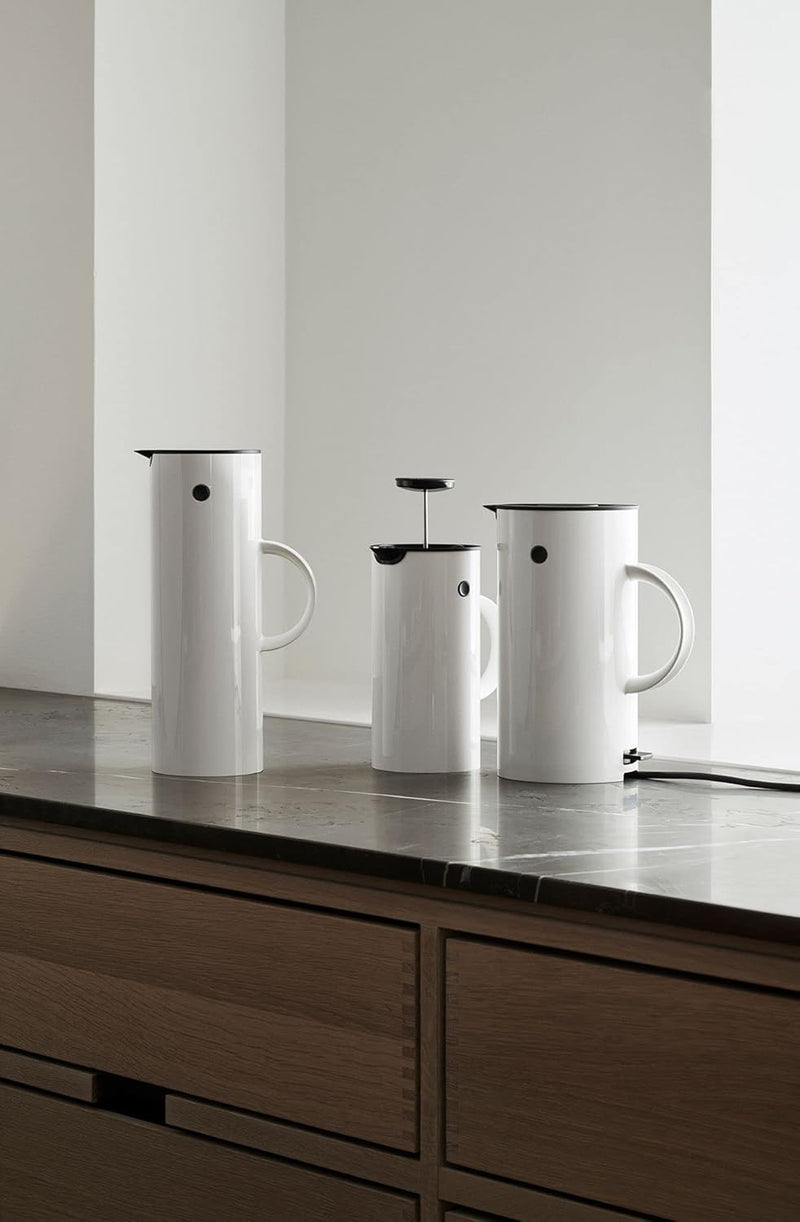 Stelton Wasserkocher EM77 - Elektrischer Kocher, Wasserkessel, Teekanne - Schnell kochend, niedriger