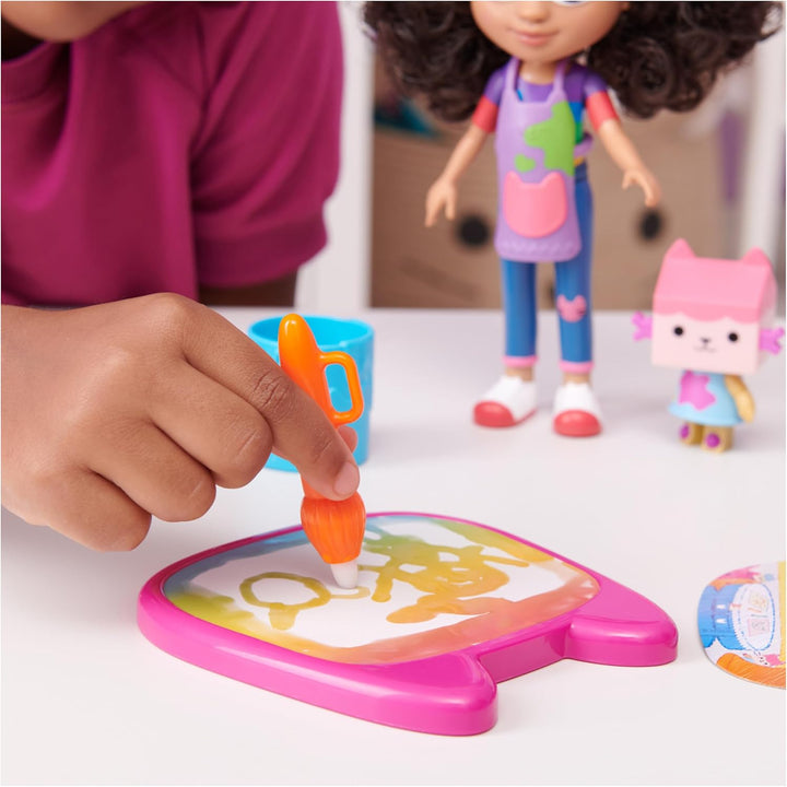 Gabby's Dollhouse, Gabby Deluxe Bastelpuppen und Zubehör mit Wasserpad und Wasserpinselstift, Kinder