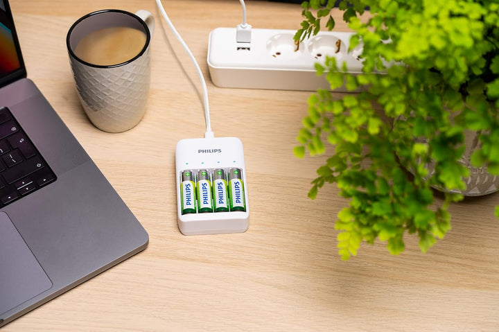 Philips Batterieladegerät - USB-Anschlüsse - Inkl. AA-Batterien und AAA-Batterien - Akku Ladegerät U