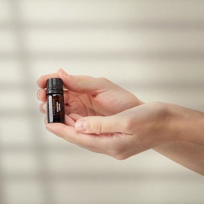 JUNGLÜCK Wimpernserum - Vegan | Natürliches Serum zur Stärkung von Wimpern & Brauen, regt Haarwachst