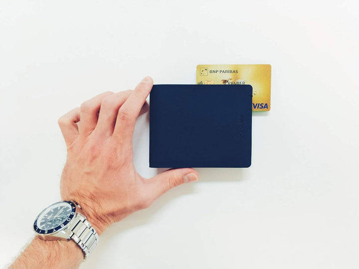 Pacsafe RFIDsafe TEC Bifold Wallet für bis zu 13 Kreditkarten, 6 Easy Access Steckfächer, Portemonna