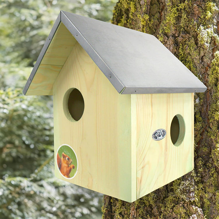 Esschert Design Futterhaus, Futterstation für Eichhörnchen mit Metalldach, DREI Eingänge, ca. 25,3 c