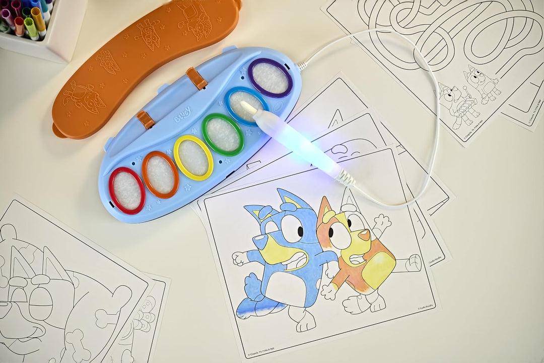 CRAYOLA Color Wonder, Magic Light Brush Bluey, Nicht fleckendes Malset | Kreative Beschäftigung und