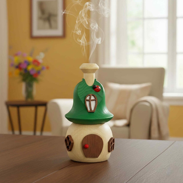 Seiffener Volkskunst | Räucherhaus aus Holz 13 cm | Frühling Sommer Herbst | Waldhütte mit Marienkäf