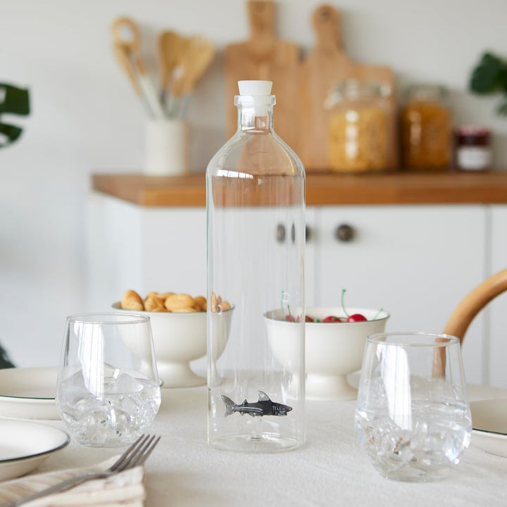 balvi Flasche Atlantis Shark Farbe Grau Glasflasche mit Haifigur im Innern Borosilikatglas 30 x 8,5