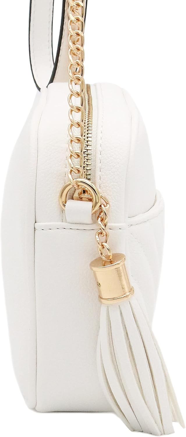 FashionPuzzle Chevron gesteppte Crossbody-Kameratasche mit Kettenriemen und Quaste Weiss/Opulenter G